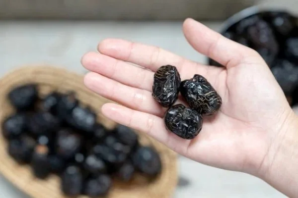 Ajwa dates in Ramadan